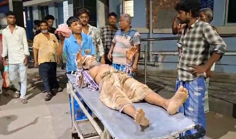 ডোমকলে হিংসার ঘটনায় আহত চারজন হাসপাতালে