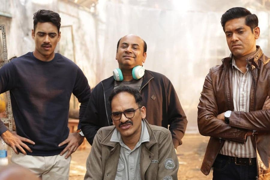 মেনস্ট্রিম বাংলা ছবির নতুন রোডম্যাপ ‘মৃগয়া’, কেমন হল? পড়ুন রিভিউ