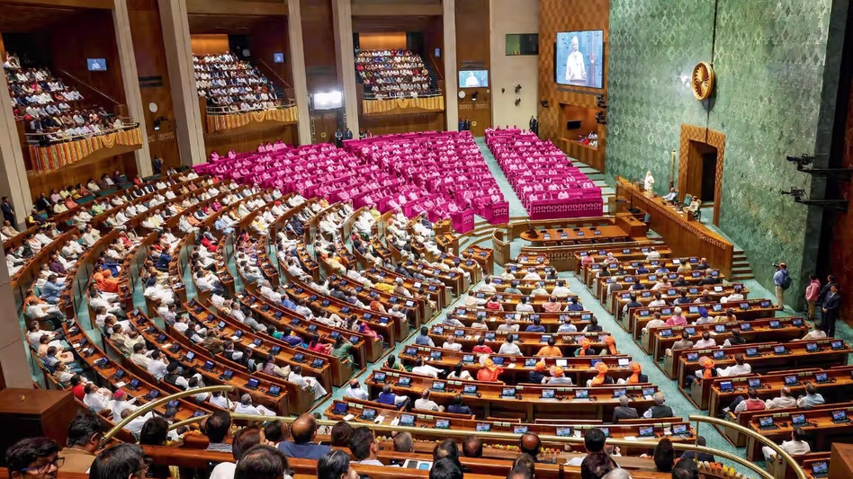 সংসদে বিল বিতর্কে রাজ্য জুড়ে প্রচার মমতা-অভিষেকের